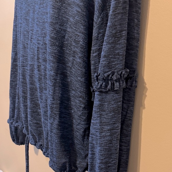 Two by Vince Camuto Heathered Blue/Gray Sweatshirt - Picture 3 of 10